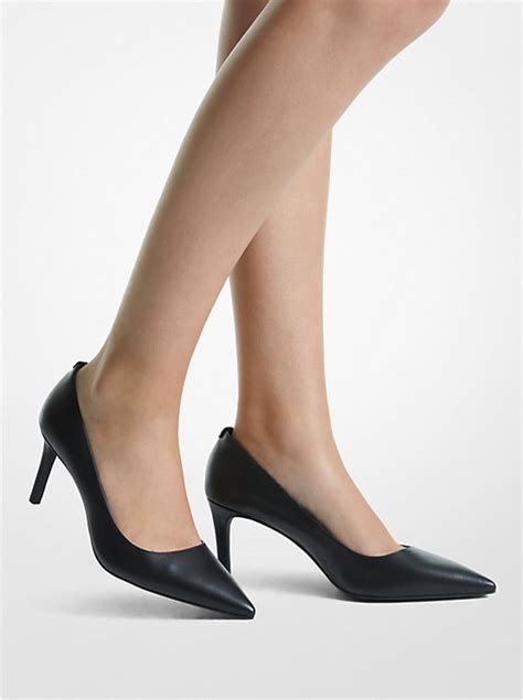 donkerblauwe pumps michael kors|Michael Kors Collection Pumps & Heels .